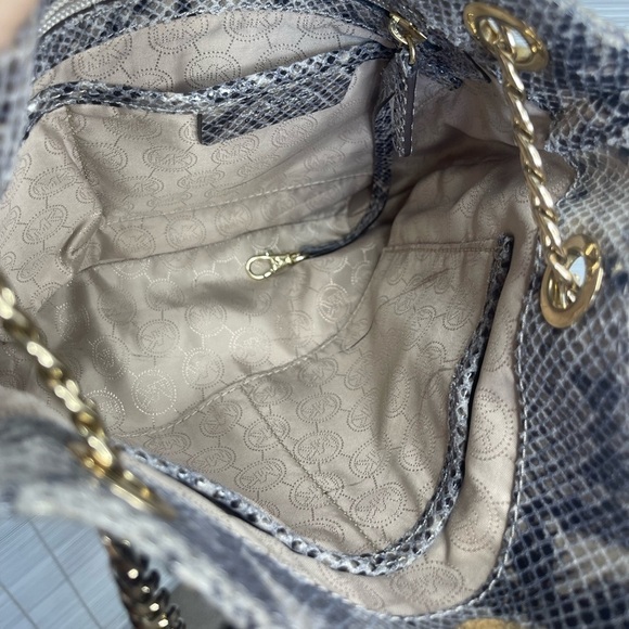 Michael Kors Jet Set Chain Snakeskin Print Bag - Picture 6 of 11